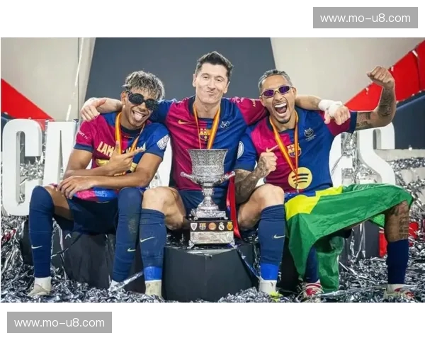 绿茵之巅的史诗重燃：重看皇马vs巴萨回放，找回那段热血沸腾的纯粹时光